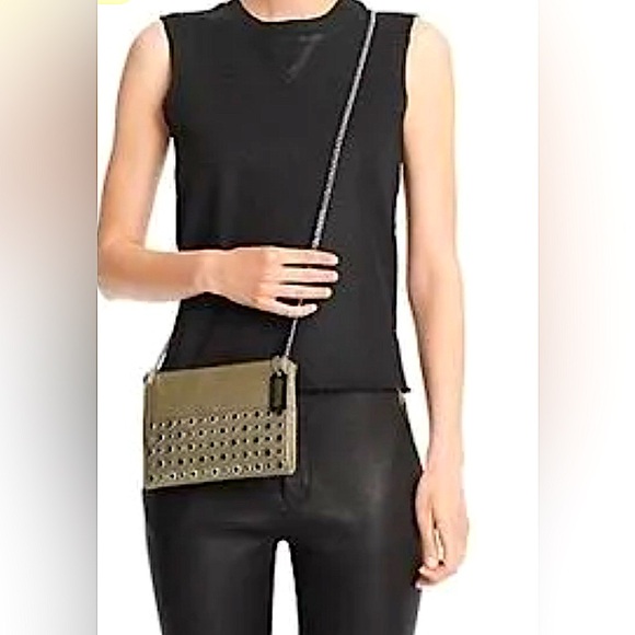 COACH Leather Grommet Chain Crossbody bag 🩶💚 - Picture 2 of 9